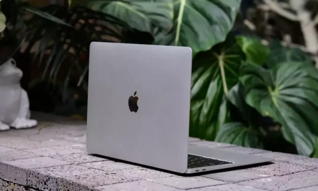 Comparativa: ¿Es mejor alquilar o comprar un MacBook Air?